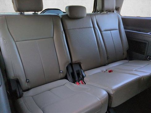 Used 2020 Ford Expedition XLT w/ Equipment Group 202A image 19