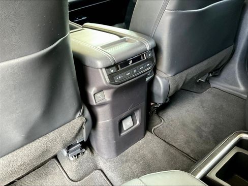 Used 2026 Toyota Grand Highlander AWD image 10