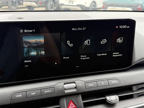 New 2025 Kia K4 LXS image 19