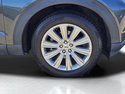 Used 2020 Ford Explorer Limited w/ Class III Trailer Tow Package image 6