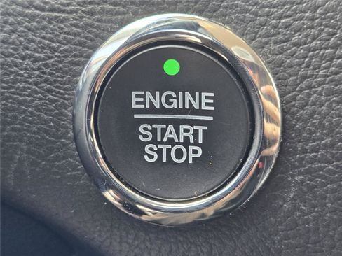 Used 2019 Ford Edge SEL w/ Equipment Group 201A FWD image 19