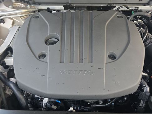 New 2026 Volvo XC60 B5 Ultra w/ Protection Package Premier image 41