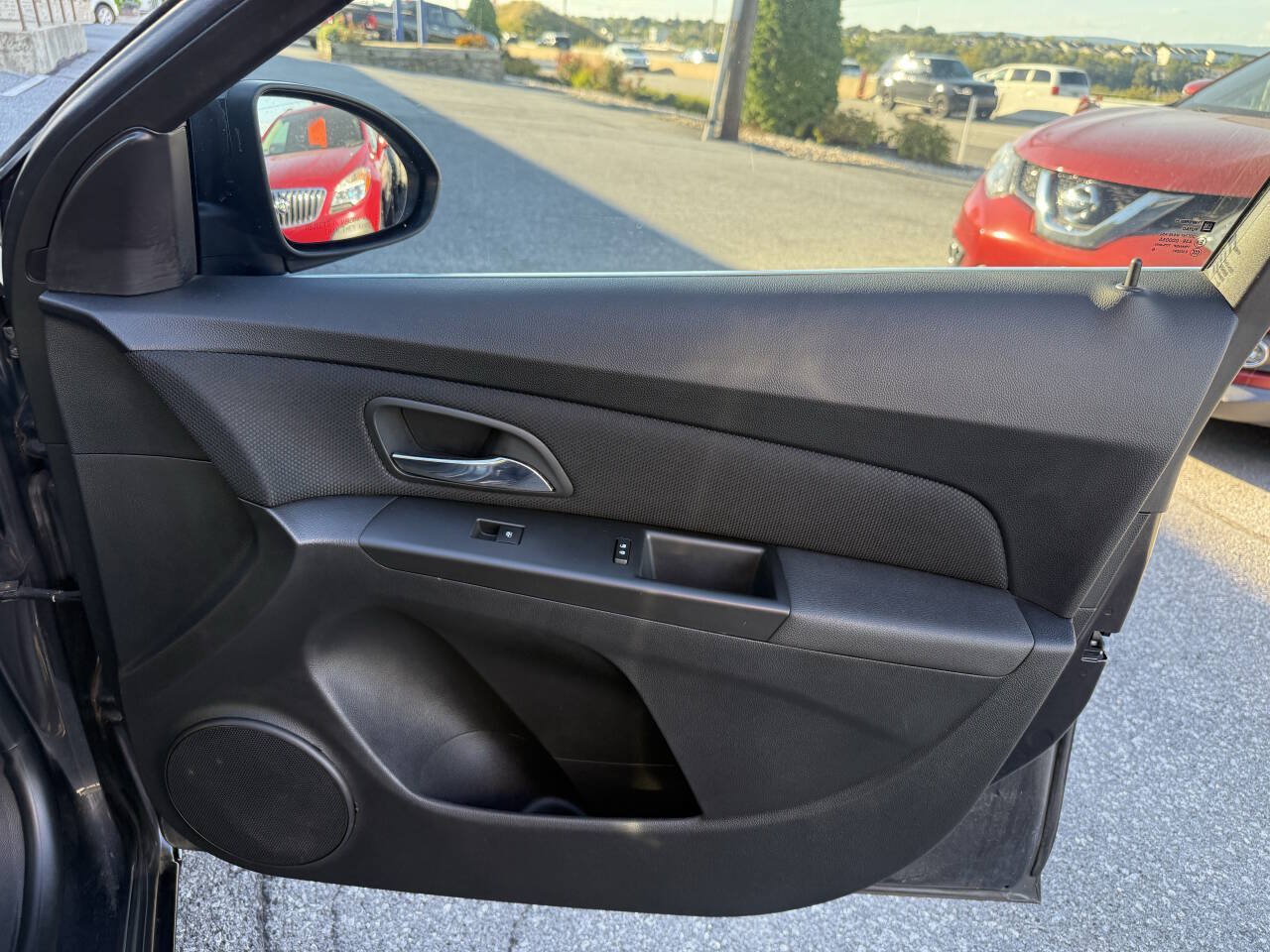 Used 2015 Chevrolet Cruze LT FWD image 20