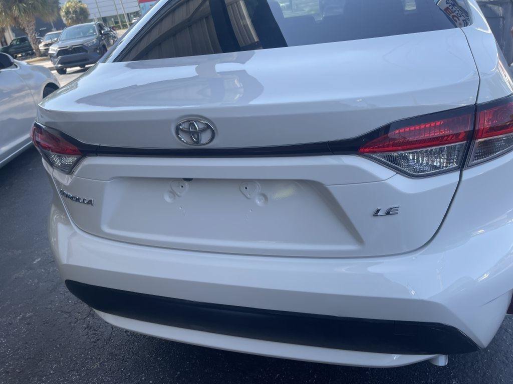 Used 2021 Toyota Corolla LE FWD image 9