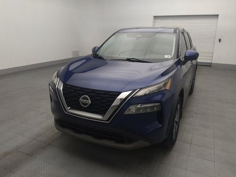 Used 2021 Nissan Rogue SV FWD image 15
