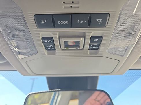 Used 2022 Toyota RAV4 XLE w/ Convenience Package image 30