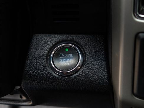 Used 2018 Ford F150 Lariat image 32