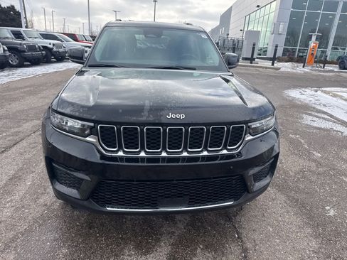 Certified 2023 Jeep Grand Cherokee Laredo image 5