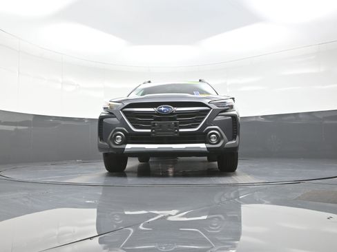 Used 2023 Subaru Outback Limited image 10