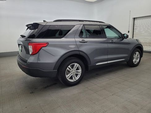 Used 2022 Ford Explorer XLT AWD/4WD image 10