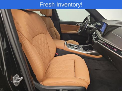 Certified 2025 BMW X7 xDrive40i w/ M Sport Package AWD/4WD image 8