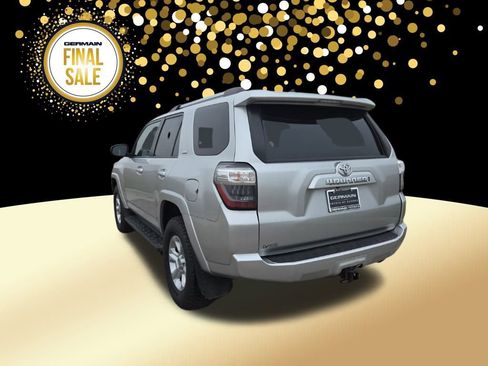 Used 2022 Toyota 4Runner SR5 image 8
