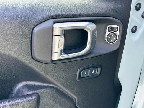 Used 2024 Jeep Wrangler Unlimited Sport AWD/4WD image 18