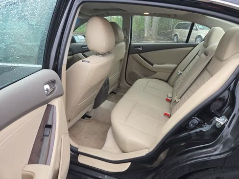 Used 2012 Nissan Altima 3.5 SR w/ Sport Pkg FWD image 9