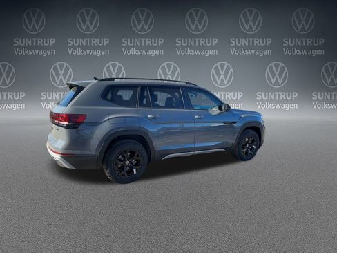 New 2025 Volkswagen Atlas Peak Edition SE image 46