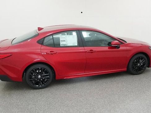 New 2026 Toyota Camry SE image 10