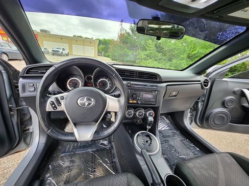 Used 2012 Scion tC FWD image 21