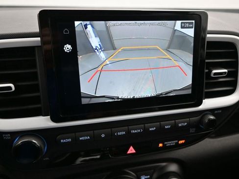 New 2025 Hyundai Venue Limited image 14