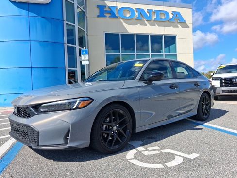 Used 2025 Honda Civic Sport image 1