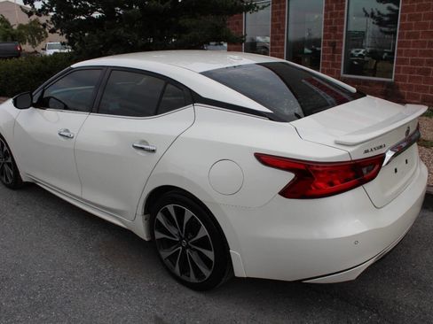 Used 2016 Nissan Maxima SR image 8