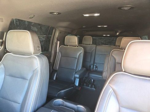 Certified 2023 Chevrolet Suburban Premier image 15