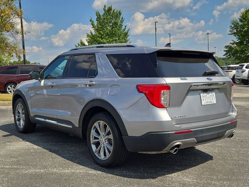 Used 2022 Ford Explorer Limited w/ Equipment Group 301A image 9