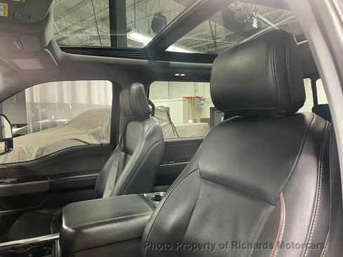 Used 2023 Ford F250 Lariat w/ Sport Appearance Package image 14