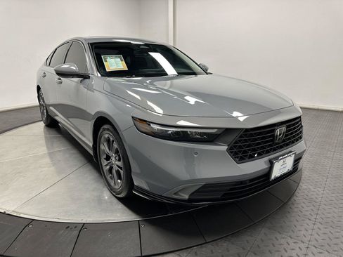 Certified 2024 Honda Accord EX-L image 2