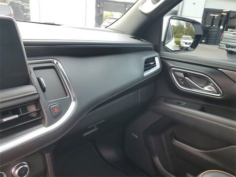 Used 2024 GMC Yukon AT4 w/ Technology Package image 25
