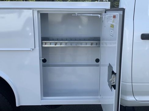 Used 2024 RAM 2500 Tradesman w/ Chrome Appearance Group image 46