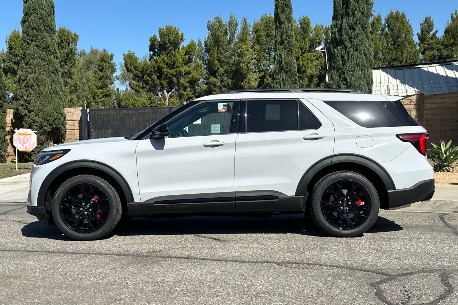 New 2027 Ford Explorer ST w/ ST Sinister Package RWD image 7
