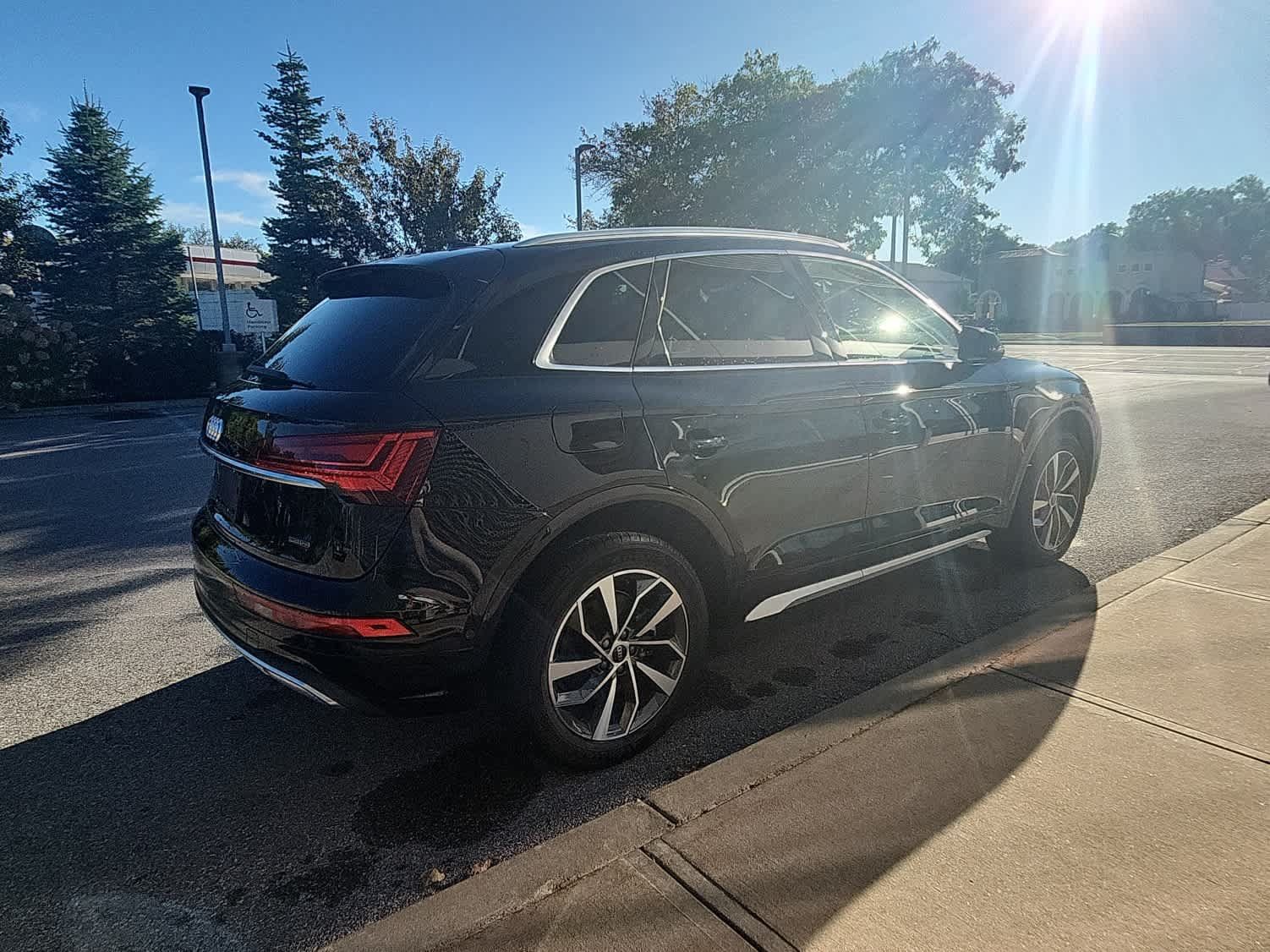Used 2021 Audi Q5 Prestige w/ Prestige Package AWD/4WD image 12