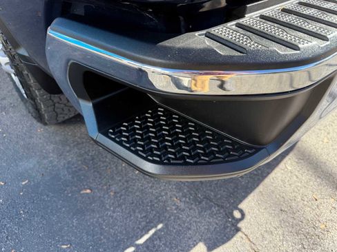 Used 2022 Chevrolet Silverado 2500 LT w/ Convenience Package image 20