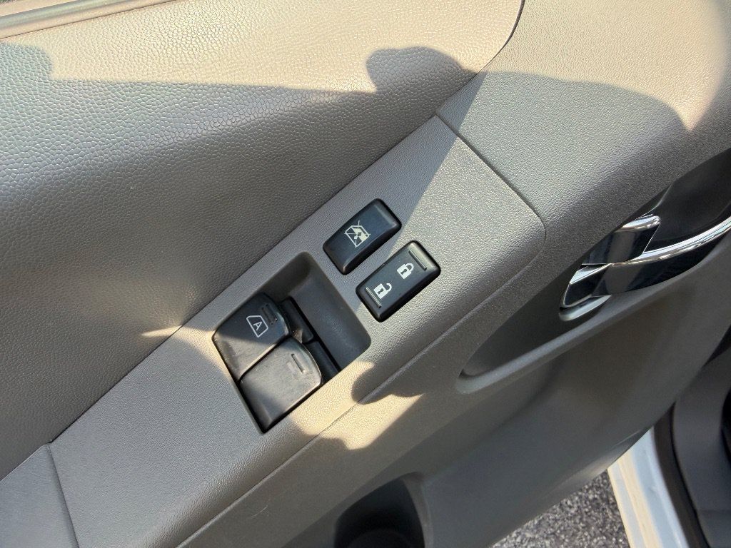 Used 2021 Nissan Frontier S AWD/4WD image 23