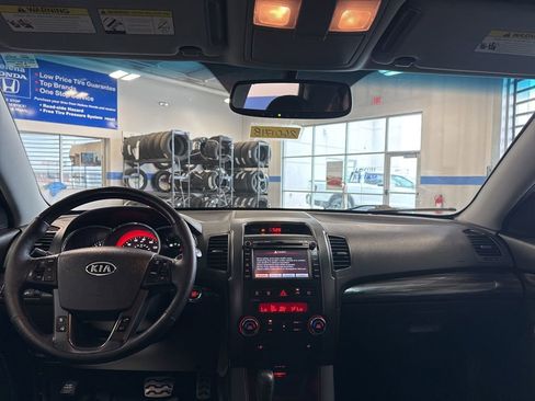 Used 2012 Kia Sorento SX FWD image 9
