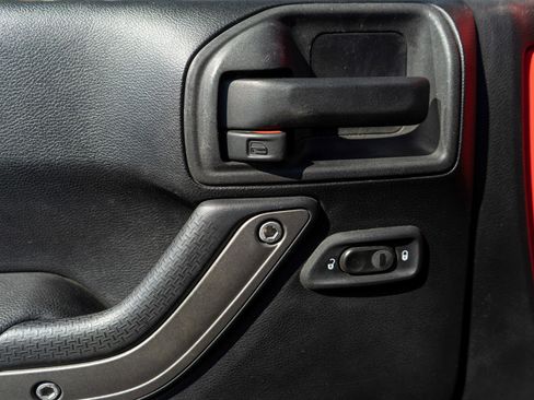 Used 2013 Jeep Wrangler Sport image 14