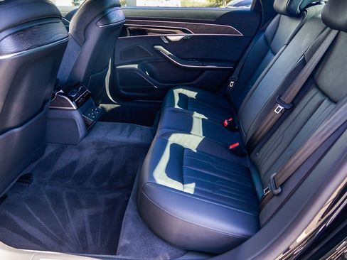 Used 2025 Audi A8 L 3.0T image 18