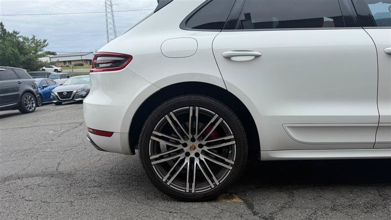Used 2016 Porsche Macan Turbo AWD/4WD image 4