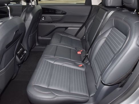 New 2026 Lincoln Nautilus Reserve AWD/4WD image 14