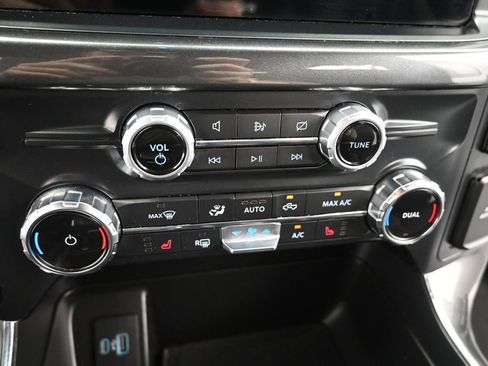 Used 2022 Ford F150 XLT w/ Equipment Group 302A High AWD/4WD image 17