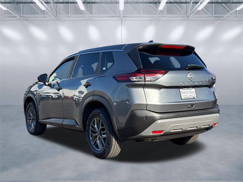 Used 2023 Nissan Rogue S image 4