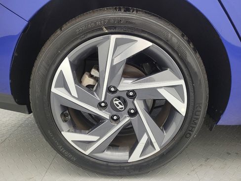Used 2025 Hyundai Elantra Sport w/ Cargo Package FWD image 31