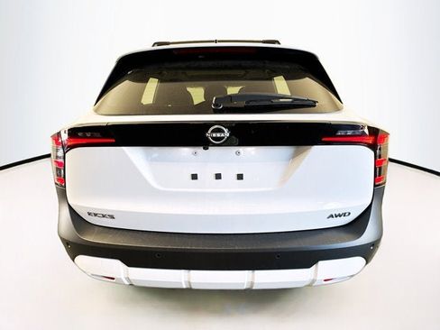 New 2026 Nissan Kicks SV w/ SV Premium Package image 6