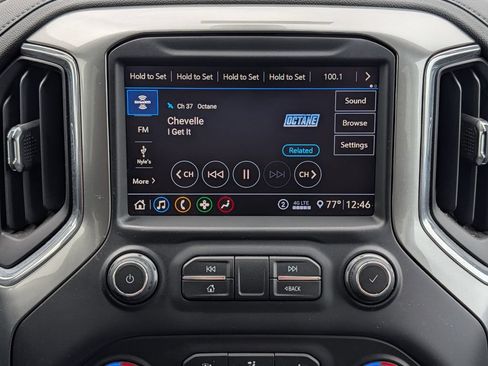 Used 2020 Chevrolet Silverado 1500 RST AWD/4WD image 21