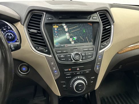 Used 2016 Hyundai Santa Fe Limited w/ Option Group 04 FWD image 32