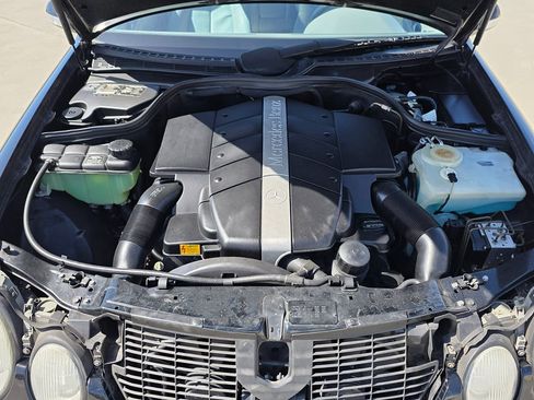 Used 2001 Mercedes-Benz CLK 430 Coupe image 29