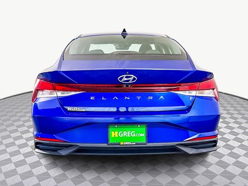 Used 2021 Hyundai Elantra SEL image 8