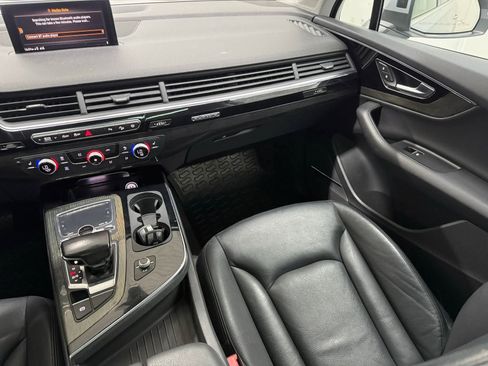 Used 2018 Audi Q7 3.0T Premium Plus w/ Premium Plus Package AWD/4WD image 9