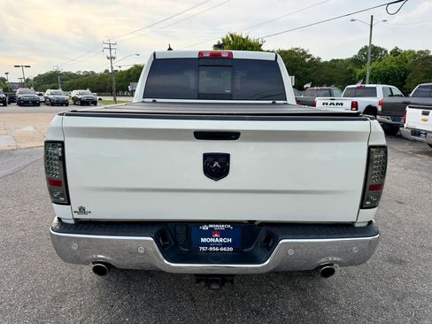 Used 2016 RAM 1500 Laramie w/ Convenience Group AWD/4WD image 4