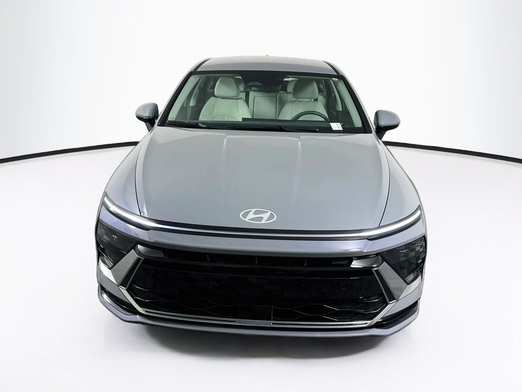 Used 2025 Hyundai Sonata SEL FWD image 2